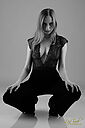 IMG_0142_1280x1920p_web.jpg